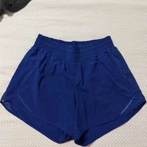 Lululemon Hotty Hot High-Rise Lined
Short 4" in Blue Size 6